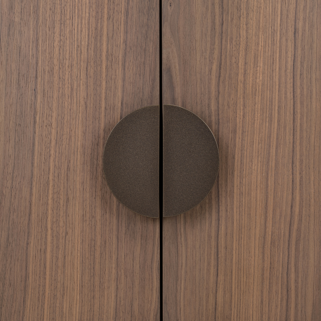 TV staliukas Windsor walnut 4 TV staliukas Langford brown (Kopija), Lima Design, Svetainės baldai, Richmond interiors,