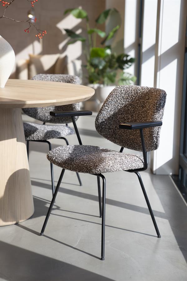 Valgomojo kėdė Jon su porankiais 95986 16 Valgomojo kėdė Jon su porankiais 95986, taupe spalvos Maywood audinys, 62×57,5×82 cm