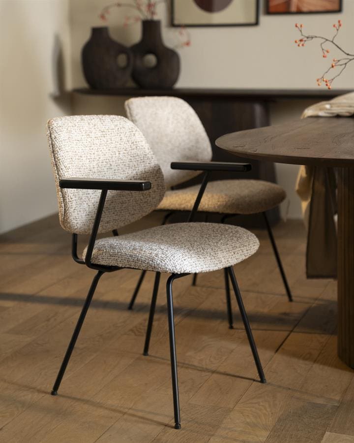 Valgomojo kėdė Jon su porankiais 95986 17 Valgomojo kėdė Jon su porankiais 95986, taupe spalvos Maywood audinys, 62×57,5×82 cm