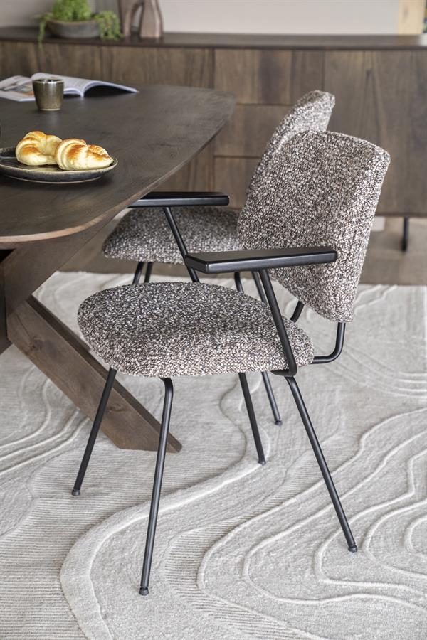 Valgomojo kėdė Jon su porankiais 95986 23 Valgomojo kėdė Jon su porankiais 95986, taupe spalvos Maywood audinys, 62×57,5×82 cm